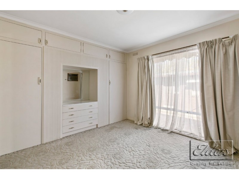 2/9 Sternberg Street, Kennington VIC 3550