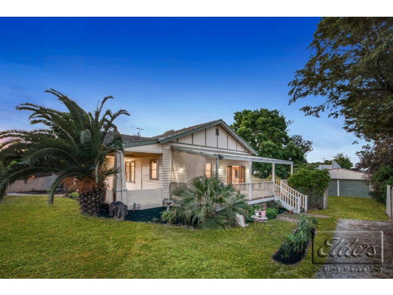 7 Carolin Street, Flora Hill VIC 3550