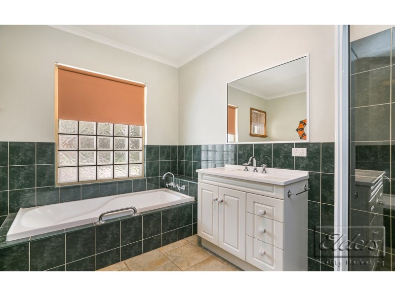 36 McCombs Road, Lockwood VIC 3551