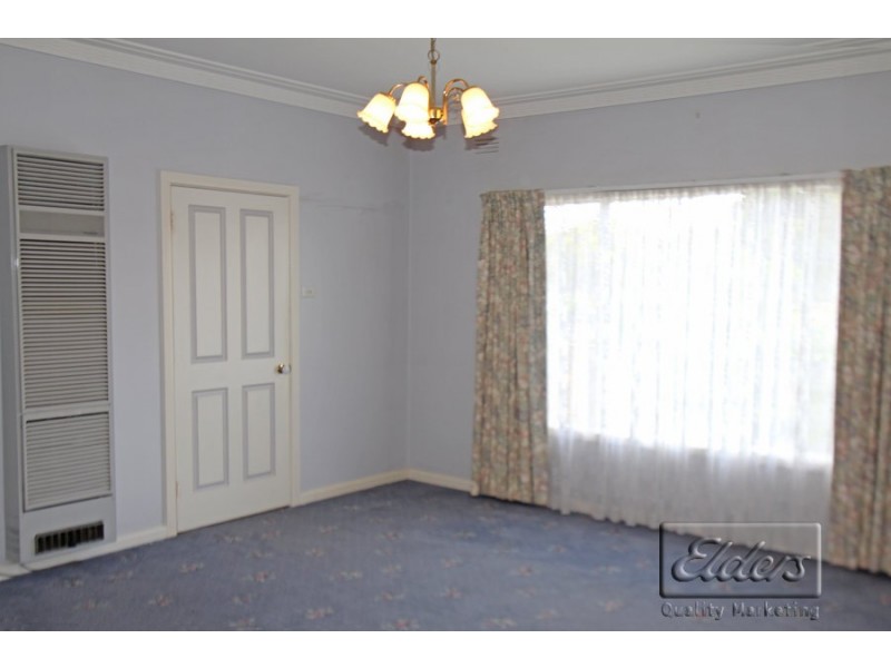 14 Station Street, Kangaroo Flat VIC 3555