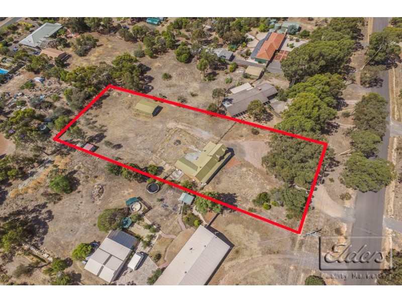 139 Carolyn Way, Maiden Gully VIC 3551