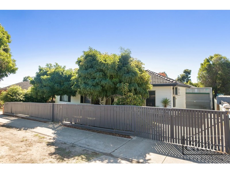 18 Green Street, Long Gully VIC 3550