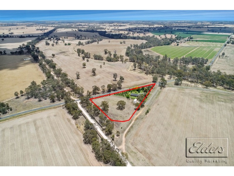 8 Rodney Lane, Goornong VIC 3557