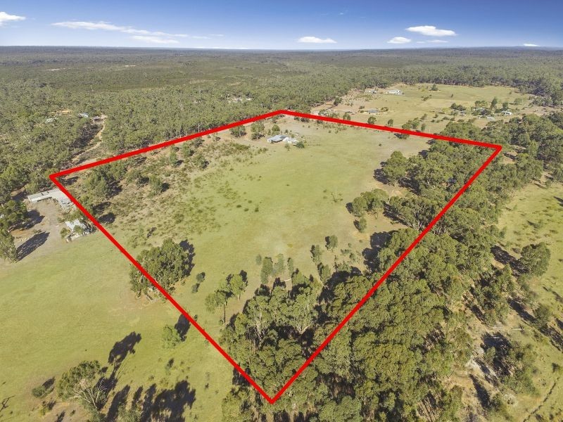 61 BLANDFORDS ROAD, Neilborough VIC 3570