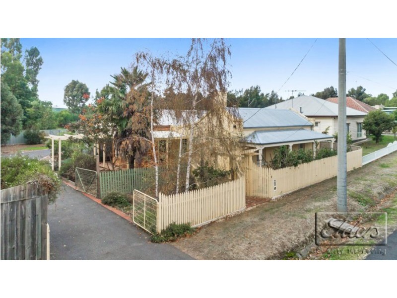 2 William Street, Long Gully VIC 3550
