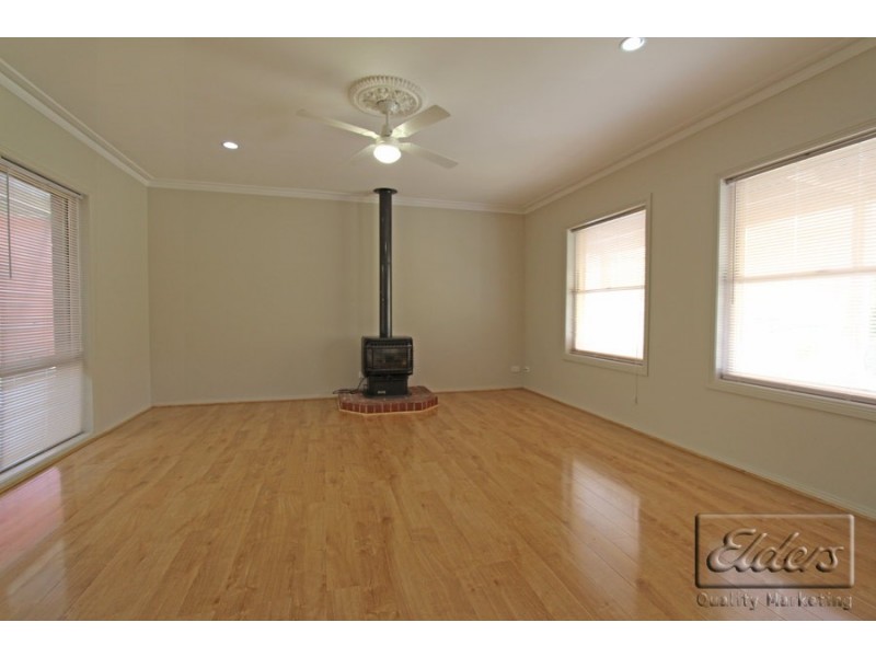 8 Diamond Court, Kangaroo Flat VIC 3555