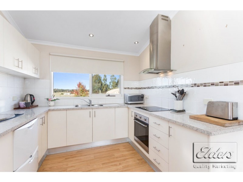 108 Sunrise Crescent, Lockwood South VIC 3551