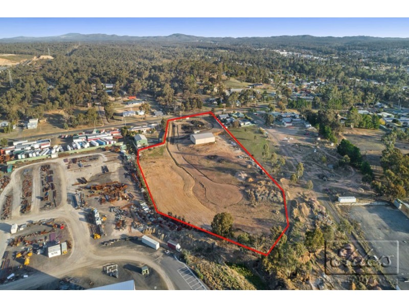 33 HAM STREET, Golden Square VIC 3555