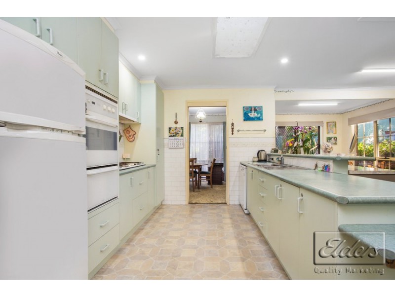 5 Boronia Crescent, Strathdale VIC 3550