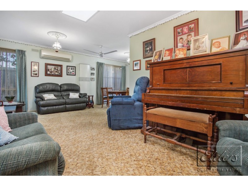 5 Boronia Crescent, Strathdale VIC 3550