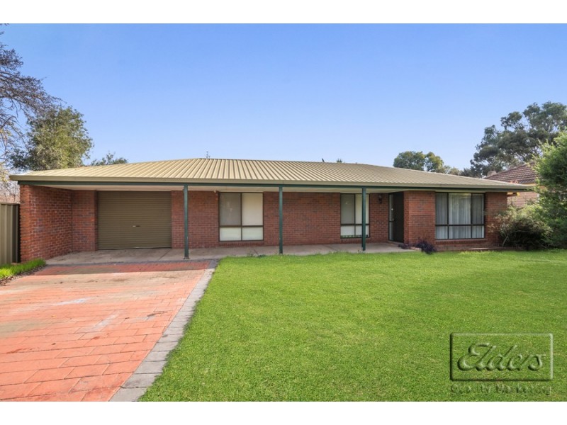 1/90 Sternberg Street, Kennington VIC 3550
