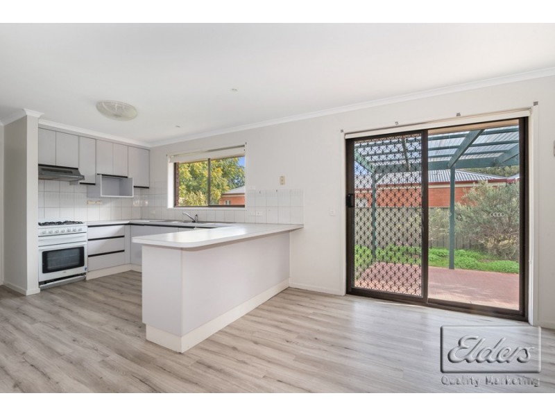 1/90 Sternberg Street, Kennington VIC 3550