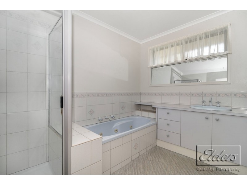 1/90 Sternberg Street, Kennington VIC 3550