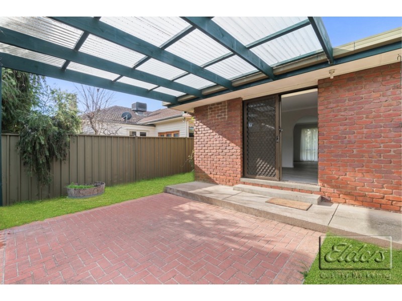 1/90 Sternberg Street, Kennington VIC 3550