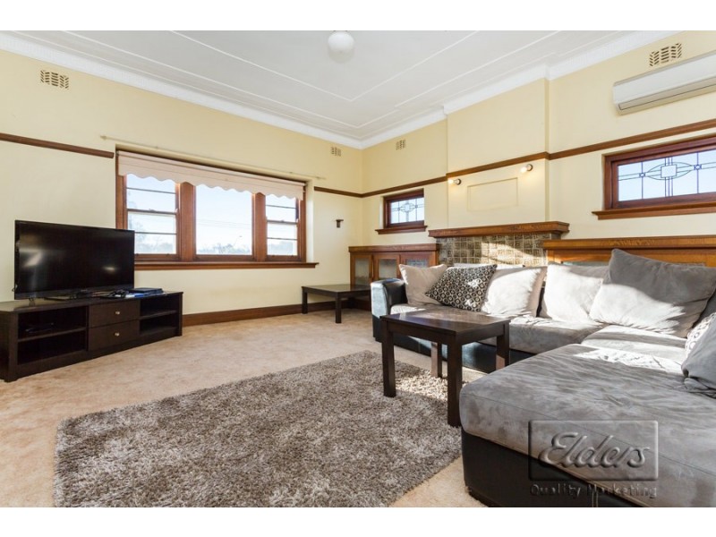 7 BOOTH STREET, Golden Square VIC 3555