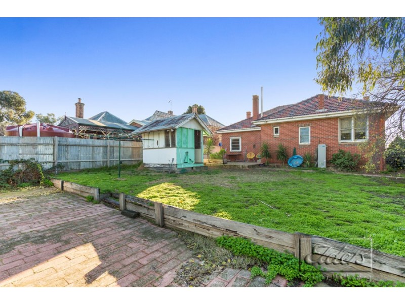 7 BOOTH STREET, Golden Square VIC 3555