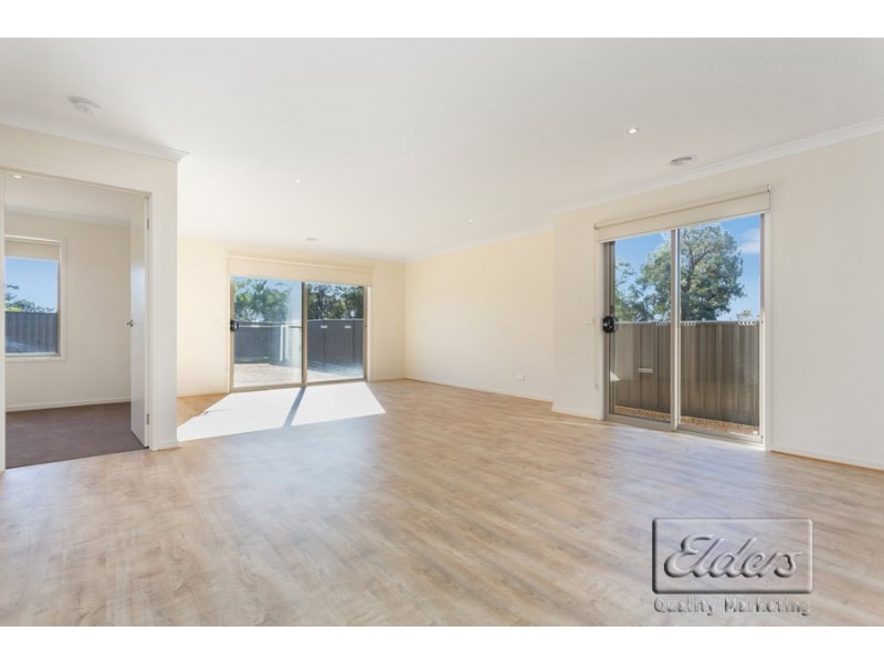 64 CHAPPLE STREET, California Gully VIC 3556