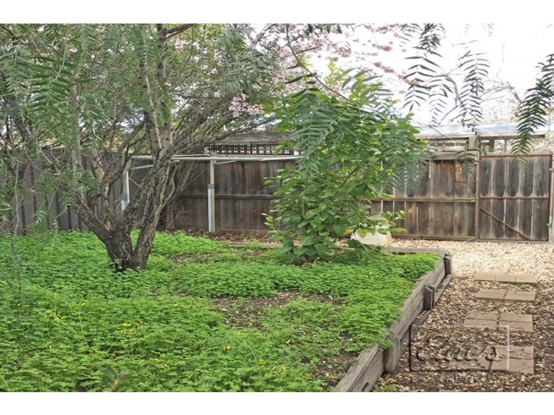 8B CALEDONIA STREET, North Bendigo VIC 3550