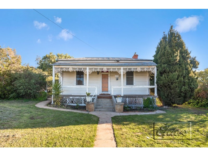 9 HILL STREET, Bendigo VIC 3550