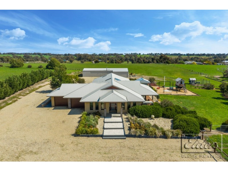 75 Sunrise Crescent, Lockwood South VIC 3551