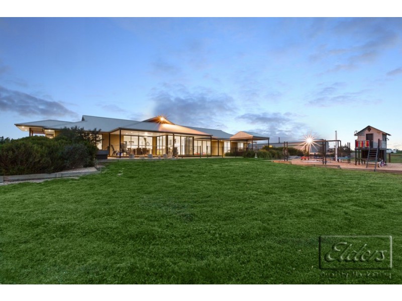 75 Sunrise Crescent, Lockwood South VIC 3551