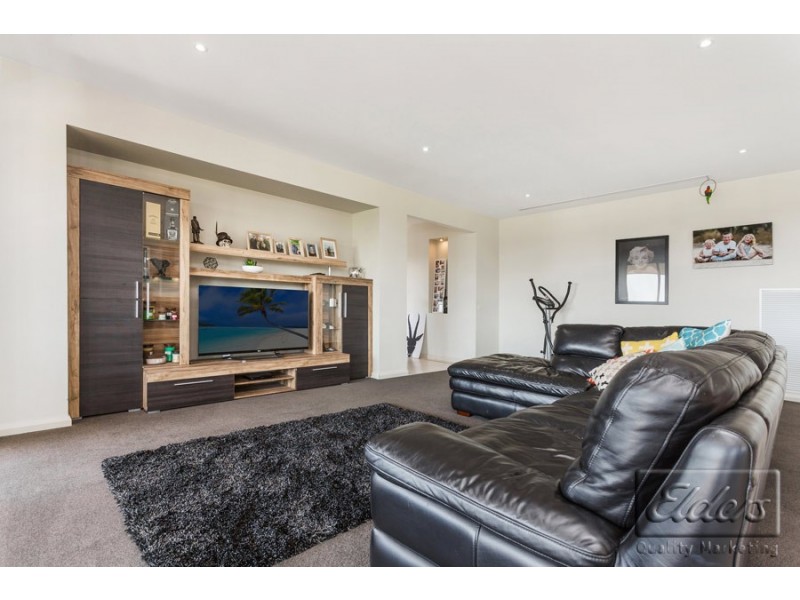 75 Sunrise Crescent, Lockwood South VIC 3551