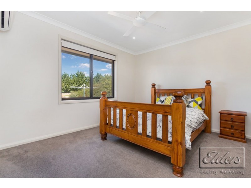 75 Sunrise Crescent, Lockwood South VIC 3551
