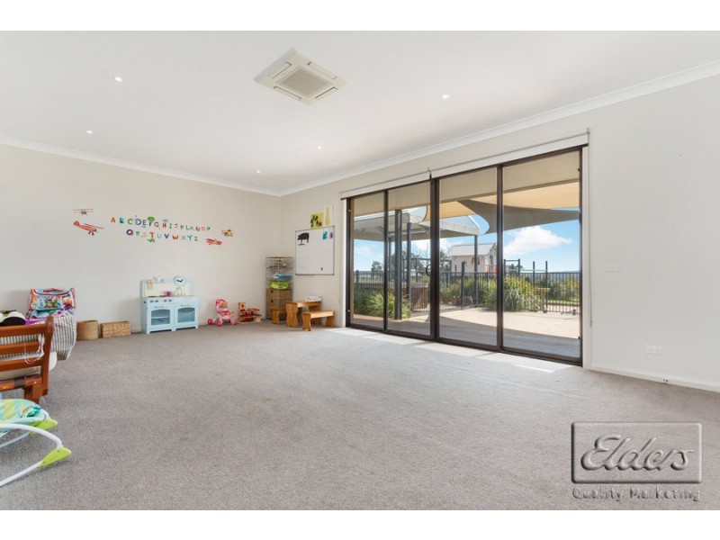 75 Sunrise Crescent, Lockwood South VIC 3551