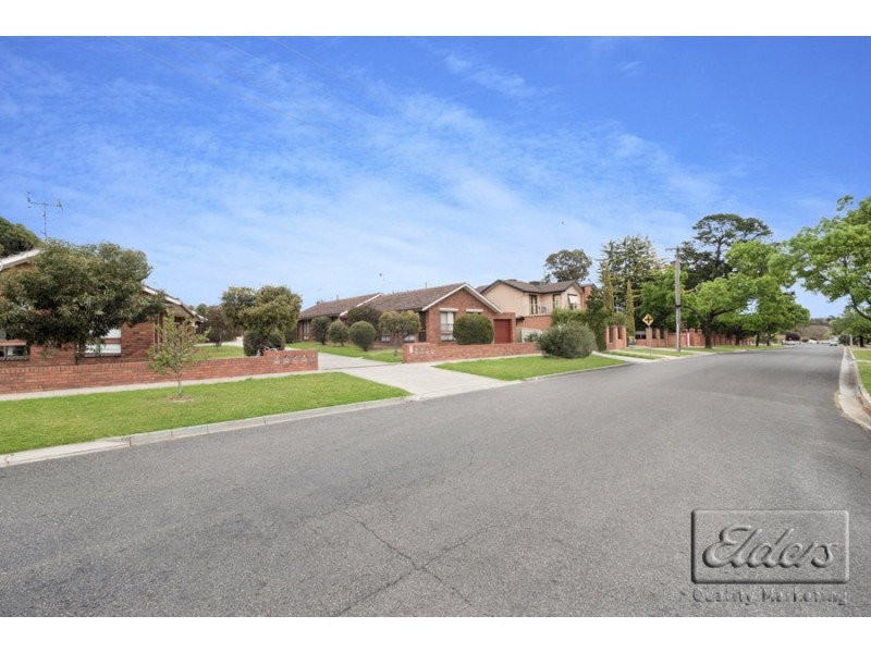 8/12 Ligar Street, Kennington VIC 3550