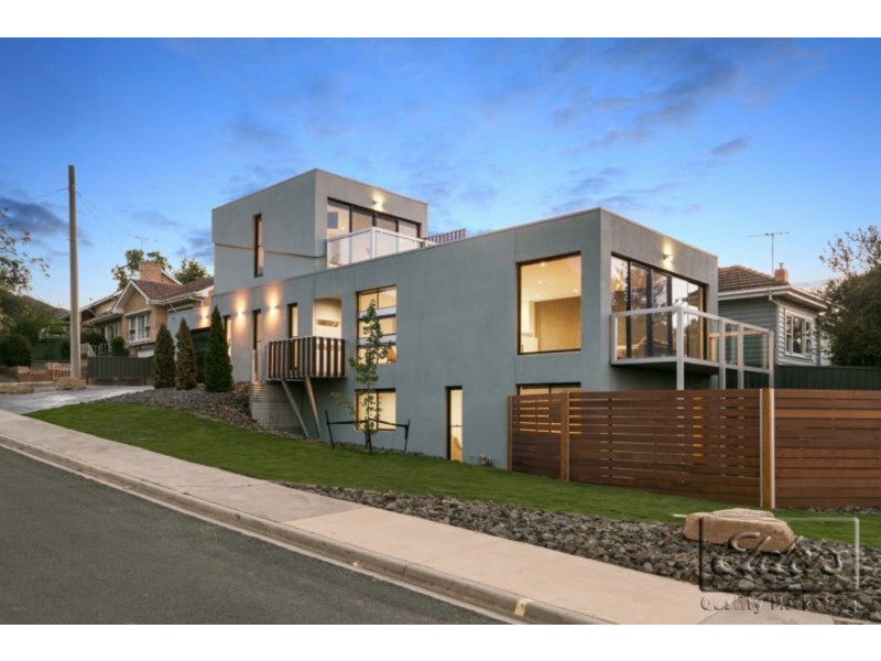 16 Steane Street, Kennington VIC 3550