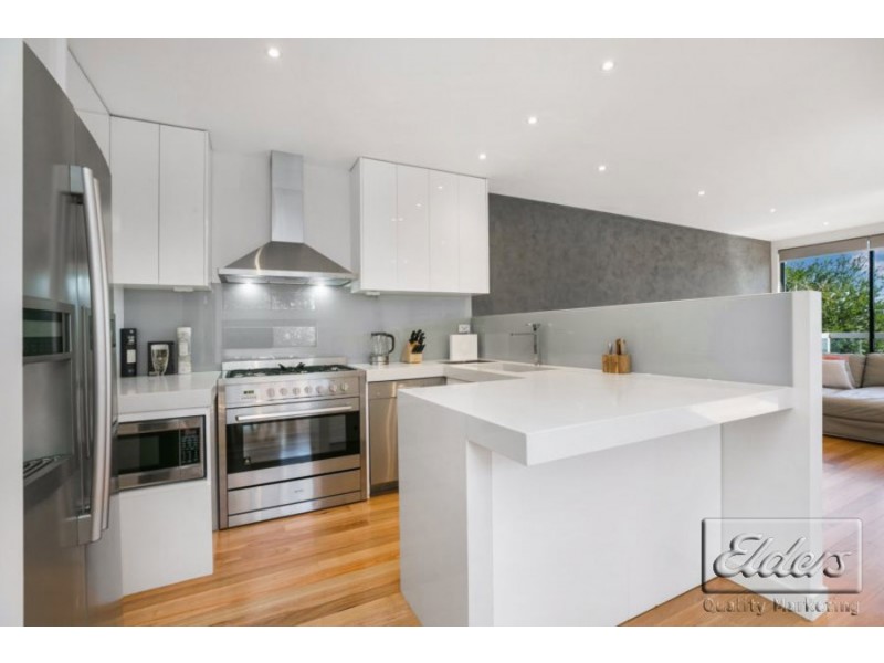 16 Steane Street, Kennington VIC 3550