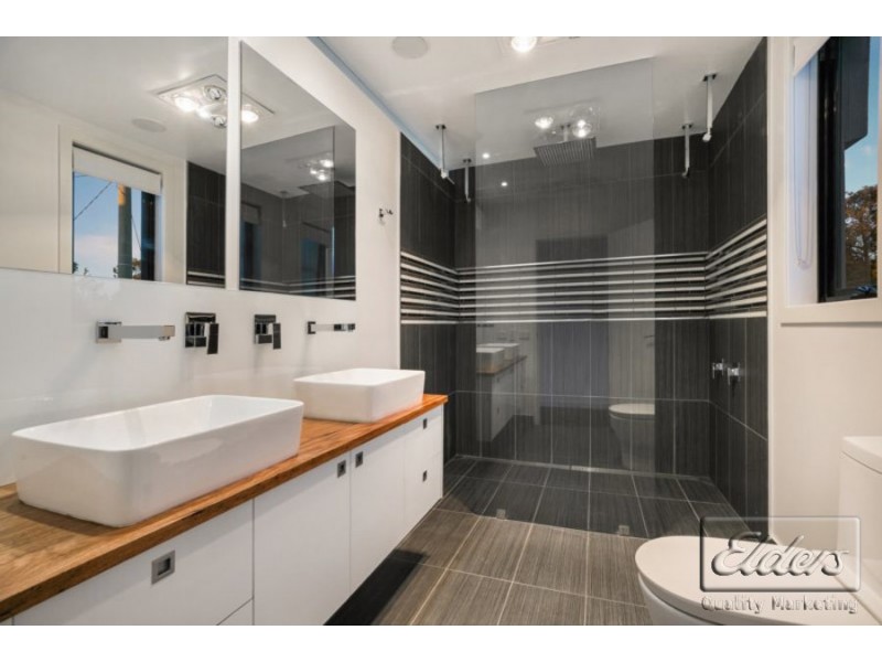 16 Steane Street, Kennington VIC 3550