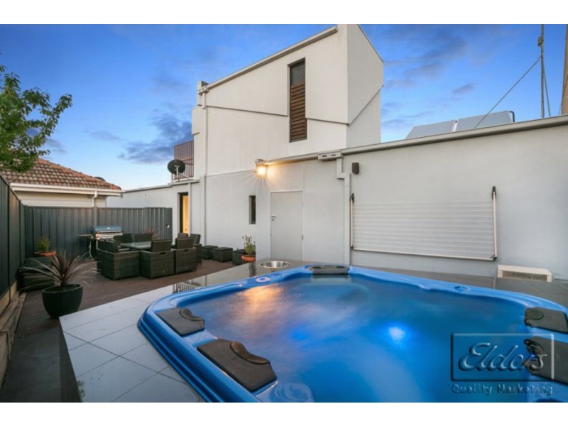 16 Steane Street, Kennington VIC 3550