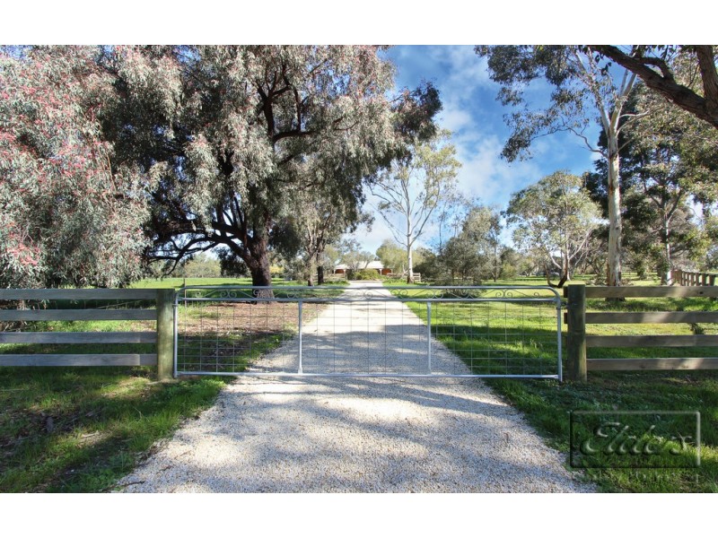 729 Edwards Road, Marong VIC 3515