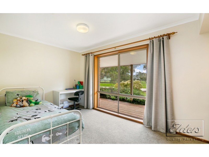 729 Edwards Road, Marong VIC 3515