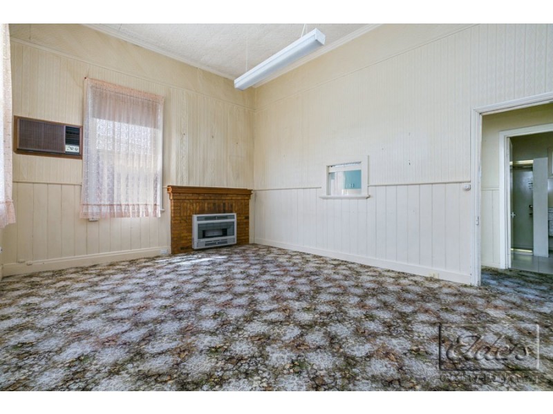 2 Station Street, Kangaroo Flat VIC 3555