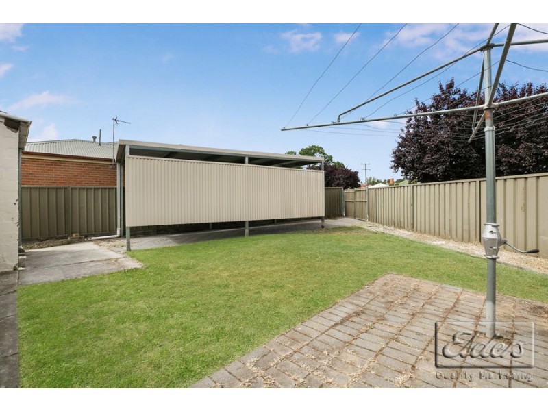 2 Station Street, Kangaroo Flat VIC 3555