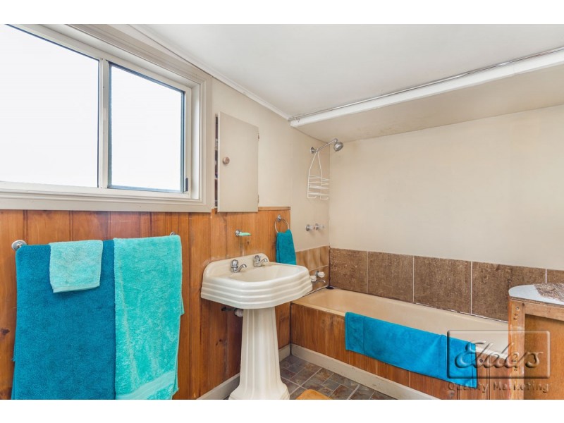 9 and 11 Michelsen Street, North Bendigo VIC 3550