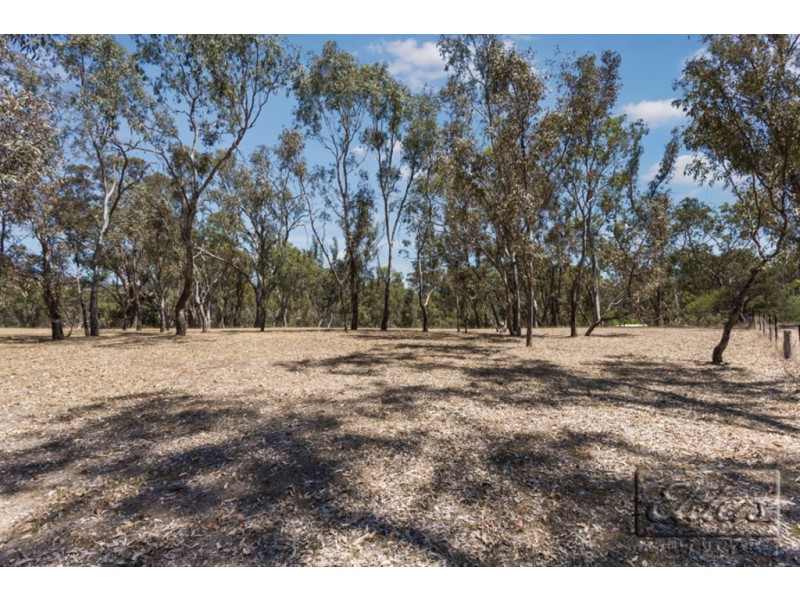 5 Church Lane, Sutton Grange VIC 3448