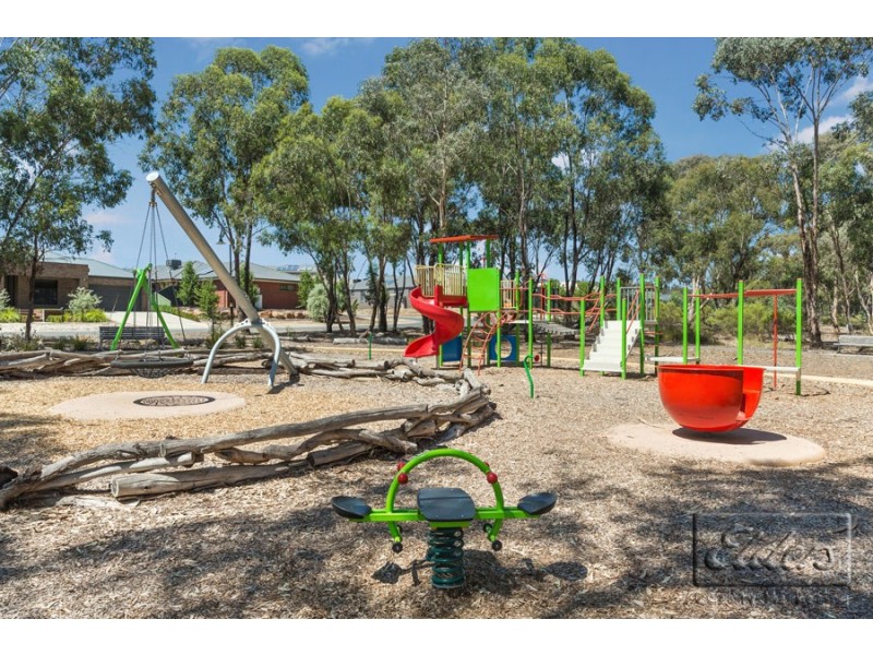 3 Inverness Drive, Junortoun VIC 3551