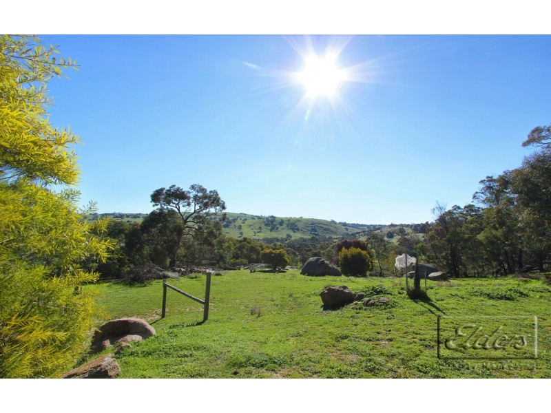 59 Barker Road, Harcourt North VIC 3453