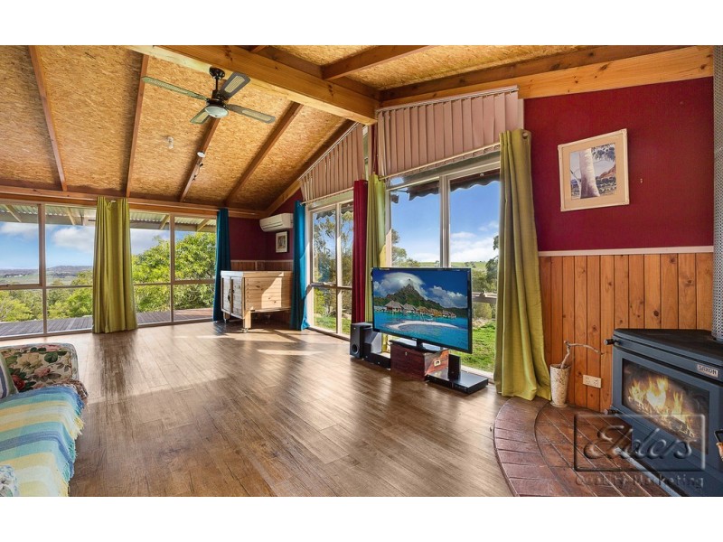 59 Barker Road, Harcourt North VIC 3453