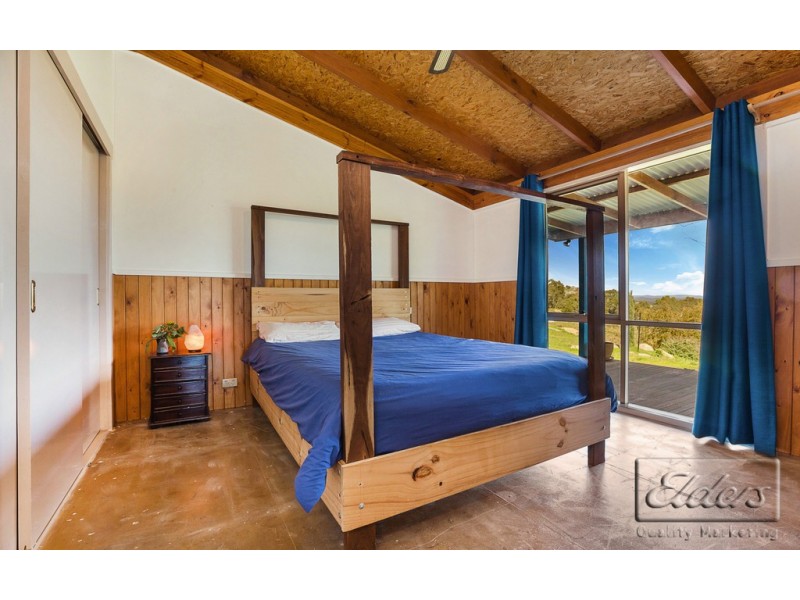 59 Barker Road, Harcourt North VIC 3453