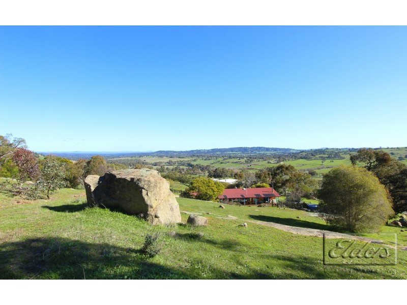 59 Barker Road, Harcourt North VIC 3453