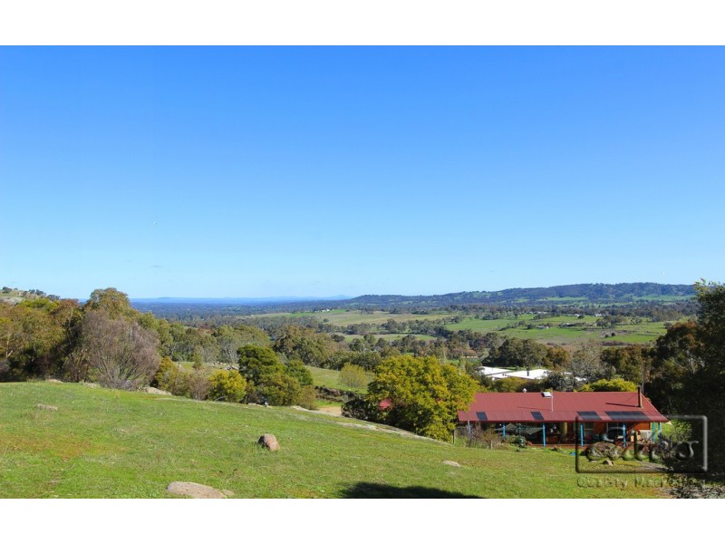 59 Barker Road, Harcourt North VIC 3453