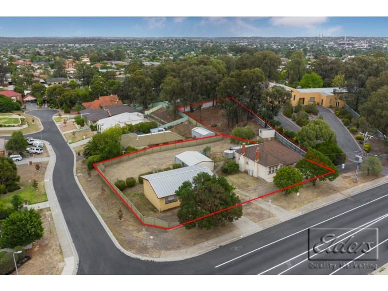 22-24 Edwards Road, Kennington VIC 3550
