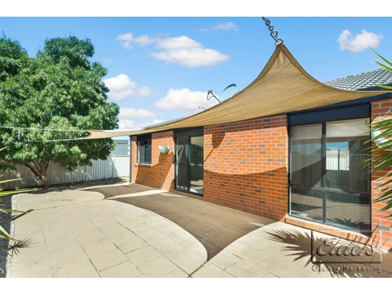 3 Gordonia Place, Epsom VIC 3551