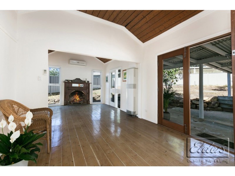 73 Adam Street, Quarry Hill VIC 3550