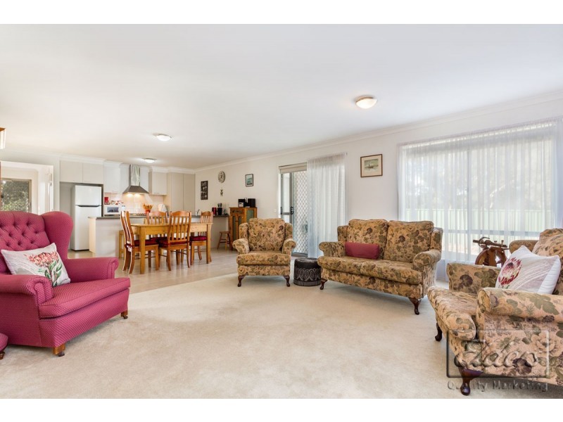 14 ROSEMUNDY ROAD, Epsom VIC 3551