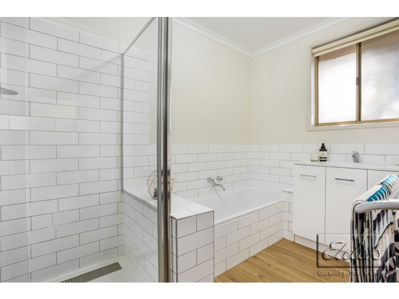 4/8 Clarke Street, Kennington VIC 3550